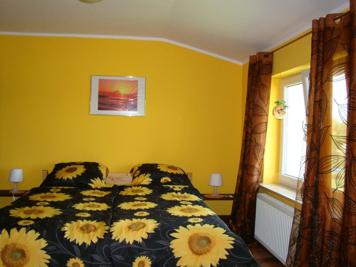 Pokoje Przy Kominie Comuna de Piecki Exterior foto